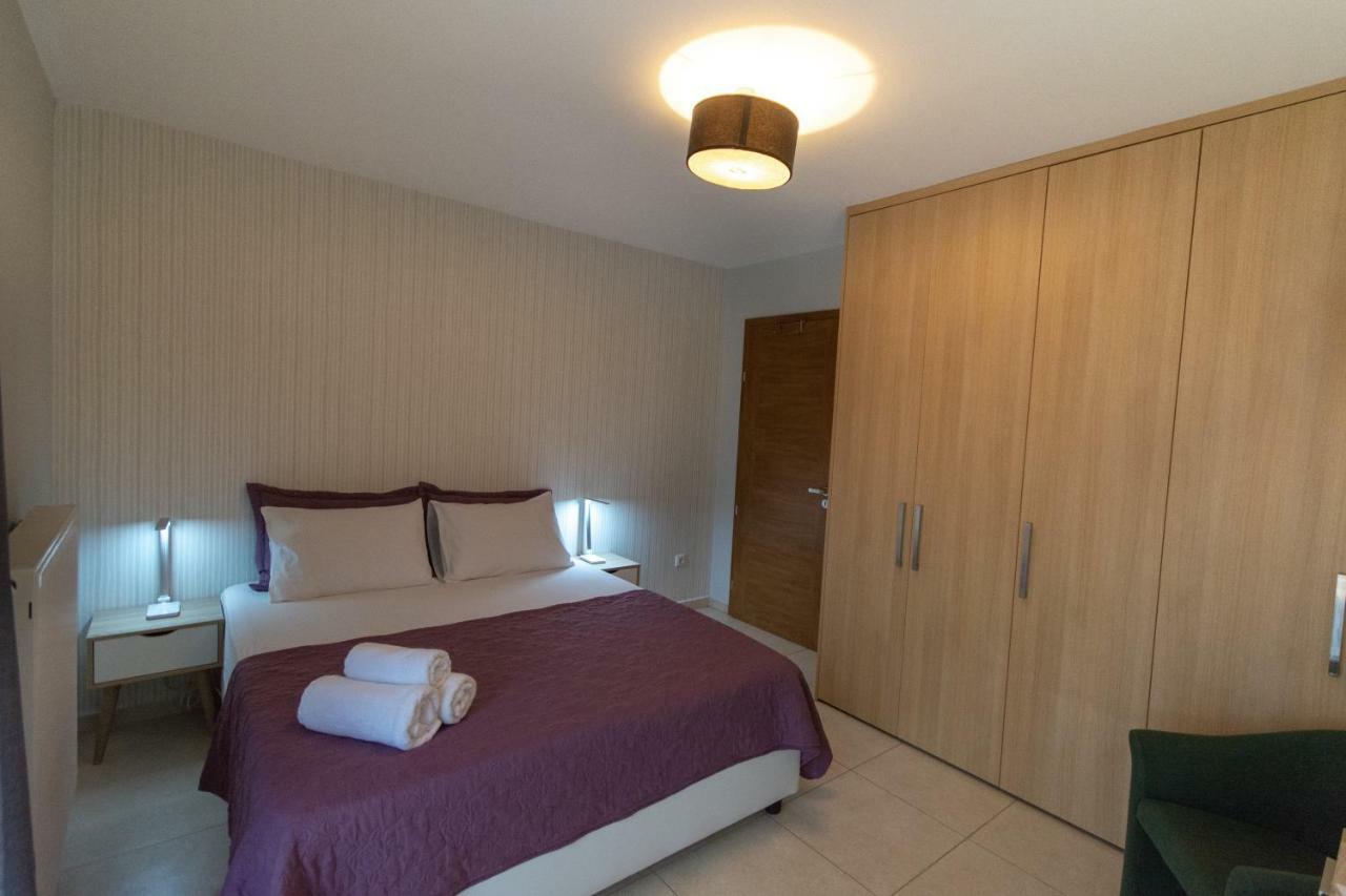 Spacious Fully Equipped 3bd 2bath In The Heart Of With Balconies Ac And Fast Wifi #2 Héraklion