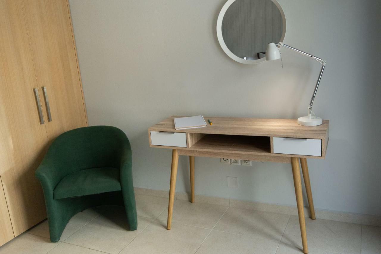 Appartement Spacious Fully Equipped 3bd 2bath In The Heart Of With Balconies Ac And Fast Wifi #2 Héraklion