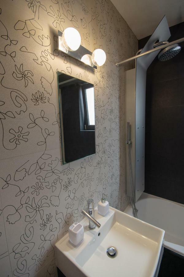 Spacious Fully Equipped 3bd 2bath In The Heart Of With Balconies Ac And Fast Wifi #2 Appartement *